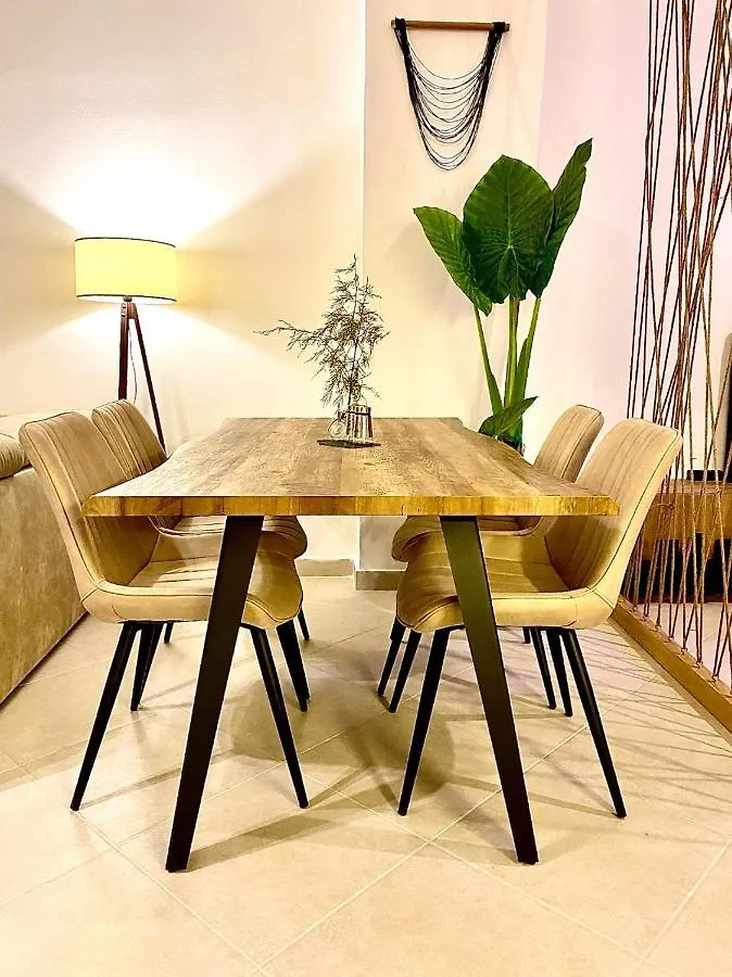 Luxury Apartments In City Center ドゥラス