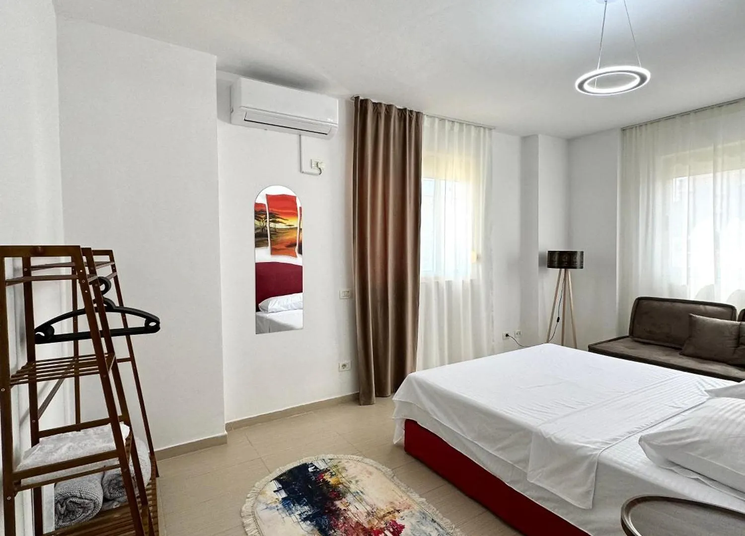 Luxury Apartments In City Center ドゥラス
